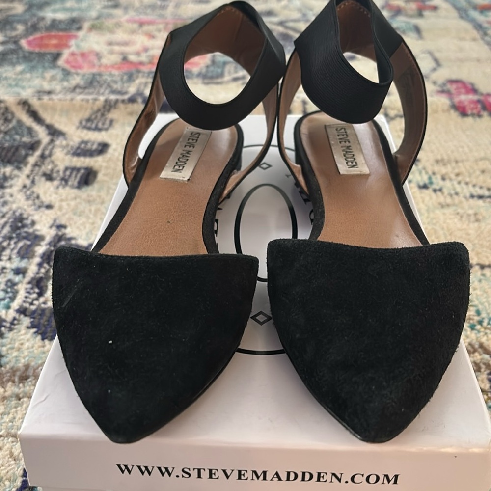 Steve Madden BONA black suede flats with ankle strap